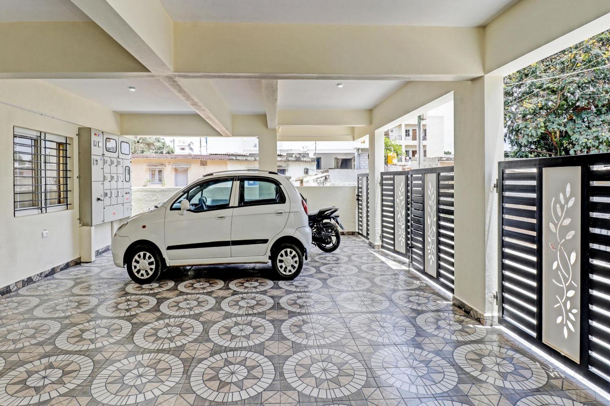 Oyo Flagship 81483 Manyatha Inn Service Apartment Bangalore Exterior photo